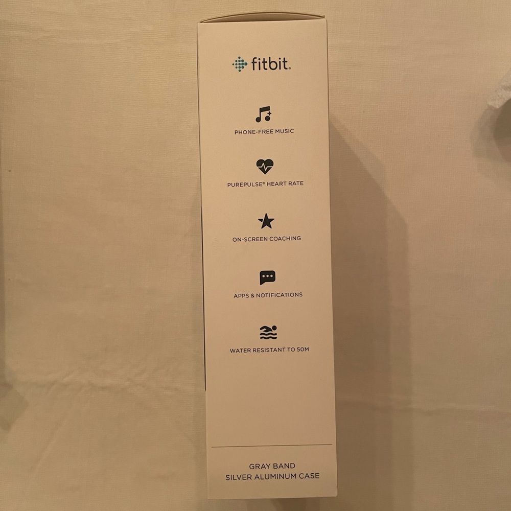 Fitbit Versa - image 2